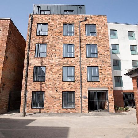 Elliot Oliver - Chic 2 Bedroom Town Centre Apartment เชลเทนแฮม ภายนอก รูปภาพ